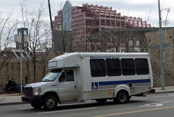 Edmonton Ford E450 paratransit 5126